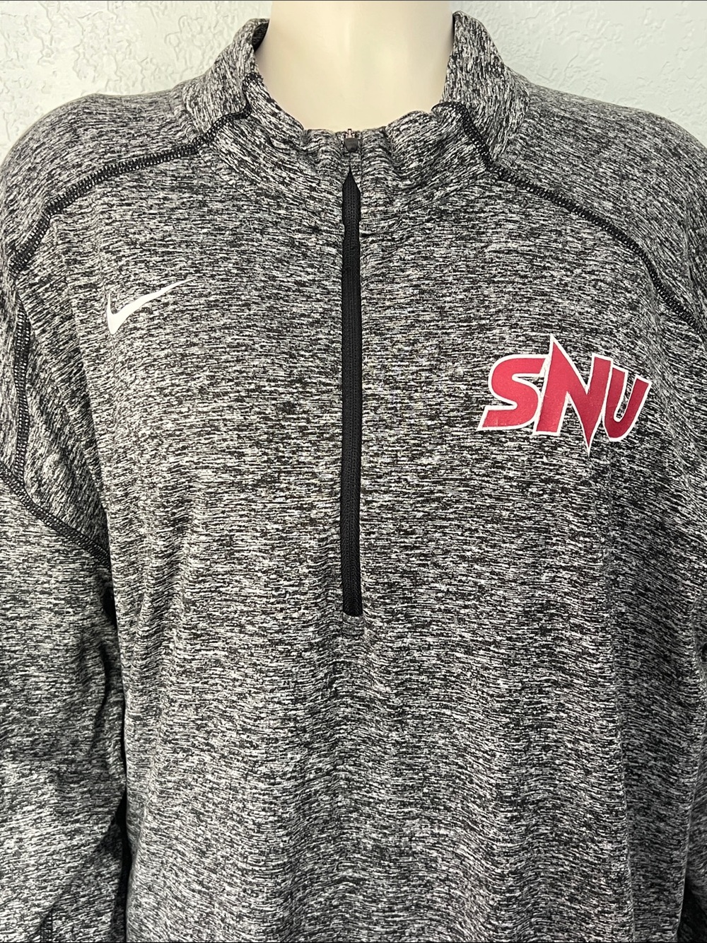 Southern Nazarene SNU Nike Dri-FIT Women’s XL 1/4 Zip Pullover Thumbholes